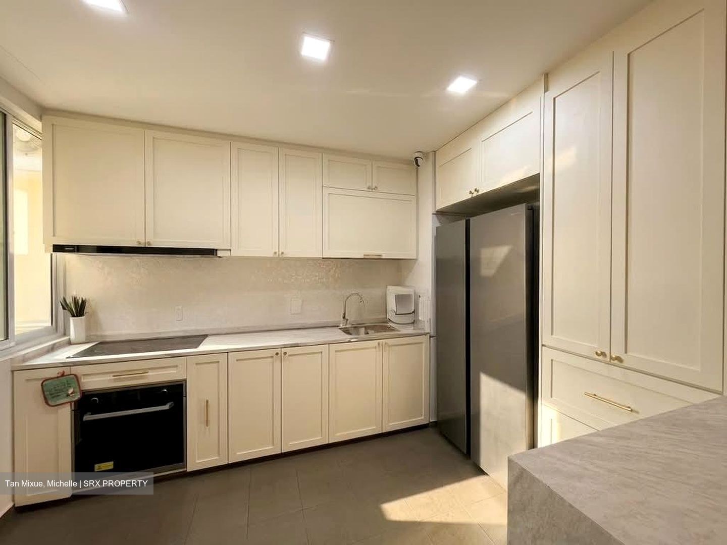 Sunrise Gardens (D28), Condominium #559383171